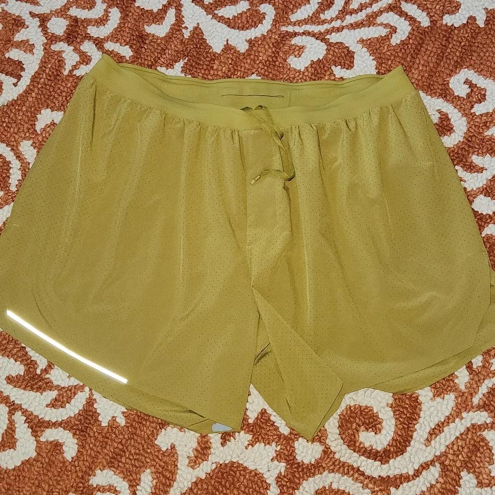 Lululemon Fast and Free Lined Short 6